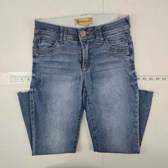 Democracy ab technology size 2 straight denim jeans light 5396 blue - Picture 1 of 14